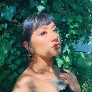 Meet your Posher, Alessandra